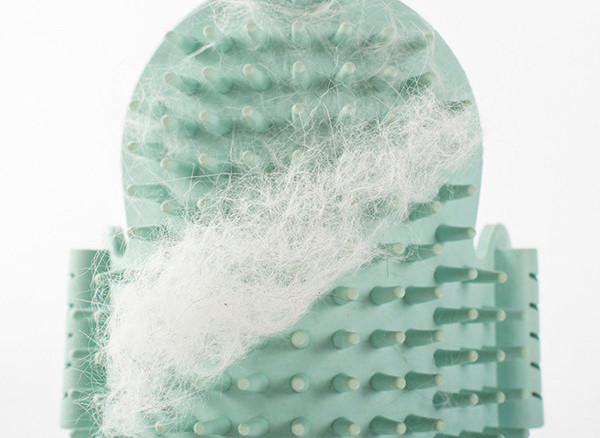 Πλαστική χτένα γάτας σε δύο μοντέλα