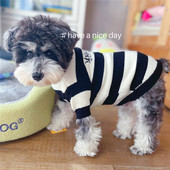 Pulover tricotat cu dungi pentru caini