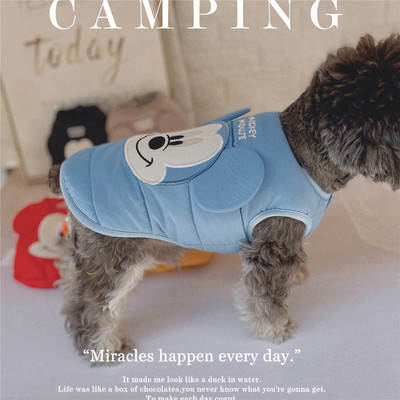 Vestă caldă pentru câini cu aplicație