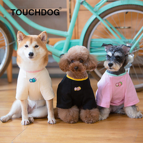 Tricou pentru caini cu aplicatie colorata