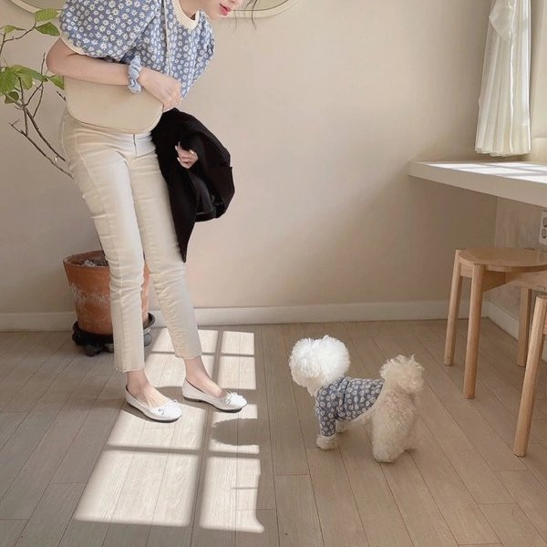 Vesta textila cu model floral pentru caini