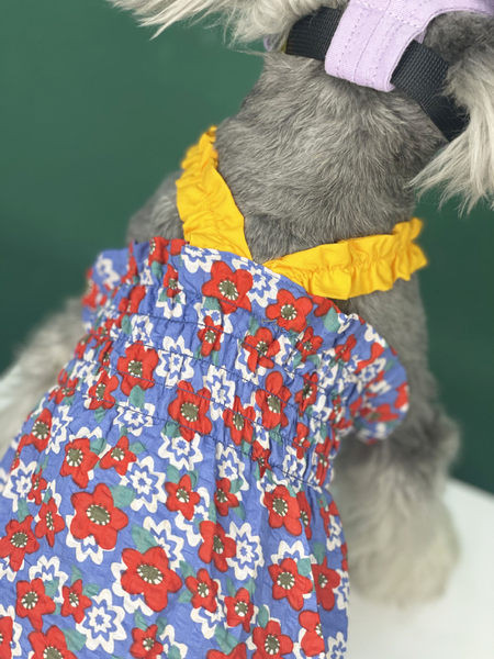 Rochie cu model floral pentru caini