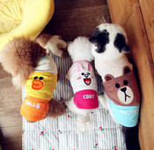 Bluză pentru câini cu aplicație colorată și broderie