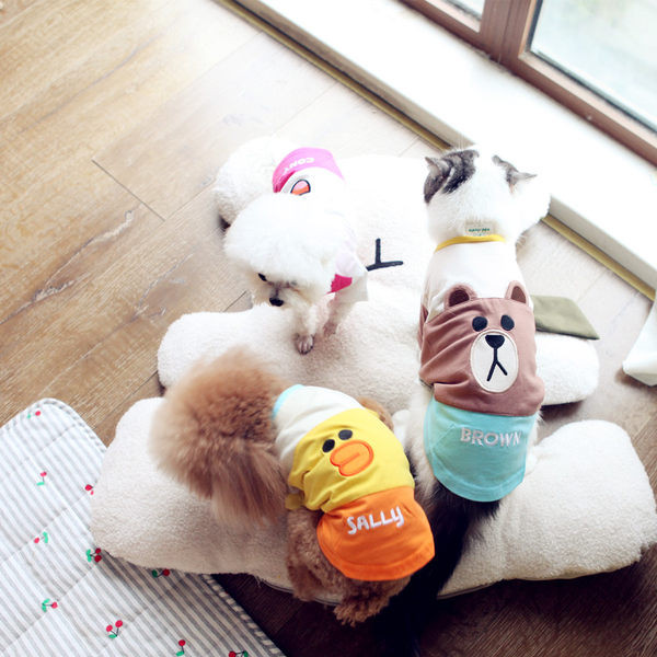 Bluză pentru câini cu aplicație colorată și broderie