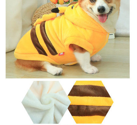 Îmbrăcăminte de pluș pentru câini cu glugă