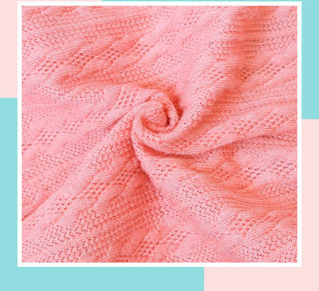 Embleemiga kootud riided koertele