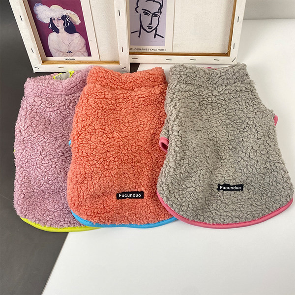 Îmbrăcăminte modernă de pluș pentru câini cu fermoar