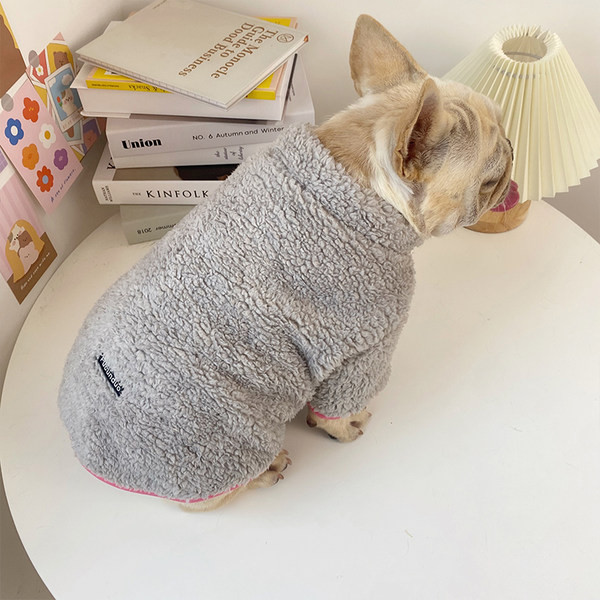 Îmbrăcăminte modernă de pluș pentru câini cu fermoar
