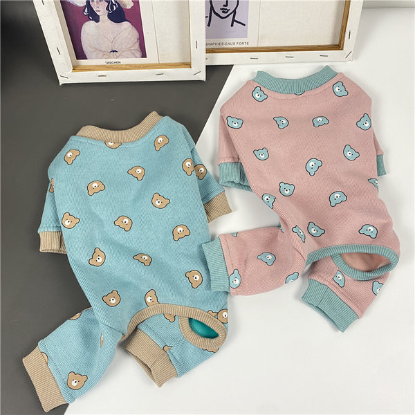 Îmbrăcăminte de iarnă căptușită pentru câini cu aplicație