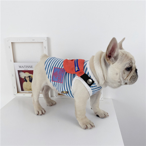 Vestă pentru câine în dungi cu geantă