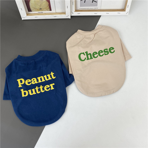 Kahes värvitoonis kirjaga pluus koertele