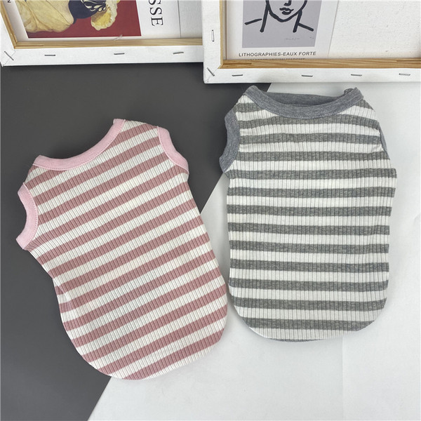 Kahes värvitoonis triibulised riided koerale