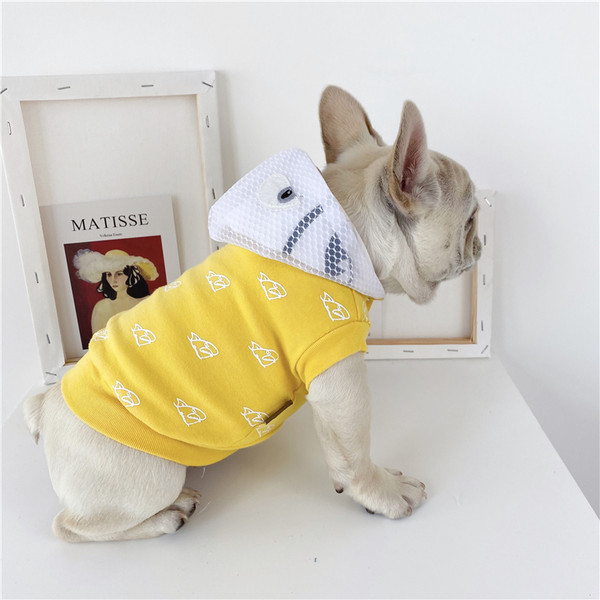 Õhuke nööpidega vest koertele