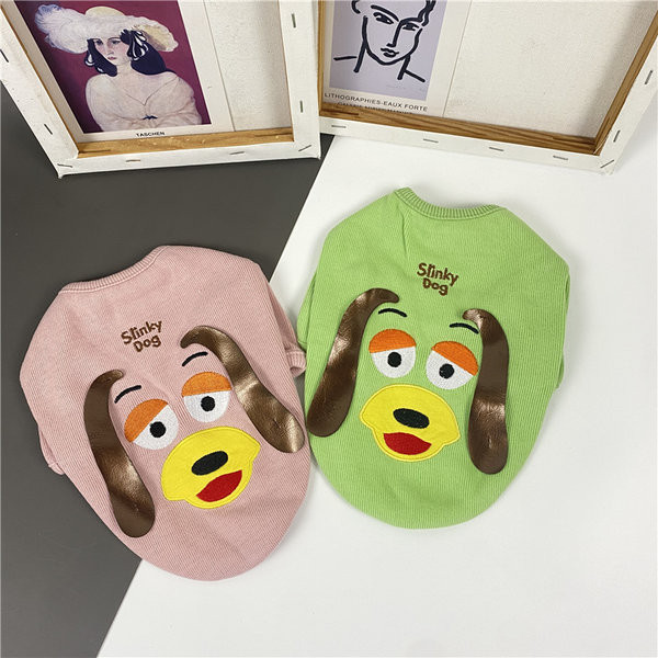 Pulover de iarnă modern cu aplicație pentru câini