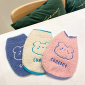 Tikandiga plüüsis talvevest koertele