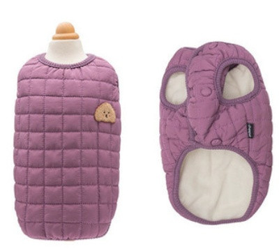 Moodne koerte tepitud vest nööpidega