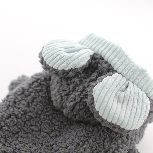 Μοντέρνο βελούδινο μπουφάν με κουκούλα για σκύλους