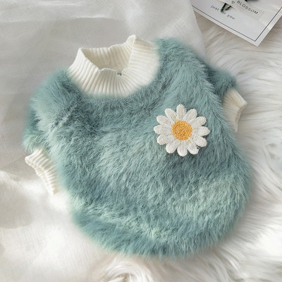 Bluză modernă de pluș cu o floare pentru câini