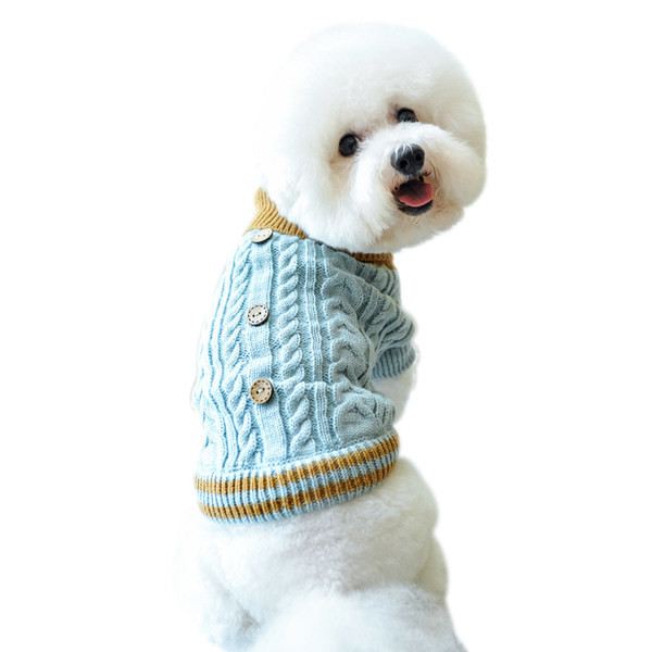 Kootud nööpidega vest koertele