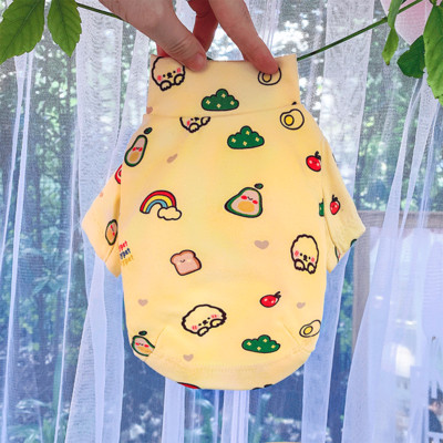 Kolmes värvitoonis värvilised riided koertele