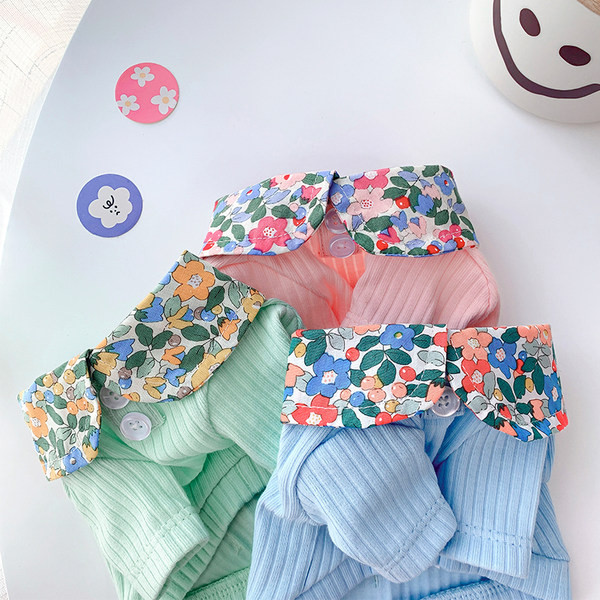 Bluza din bumbac pentru caini cu guler si nasturi