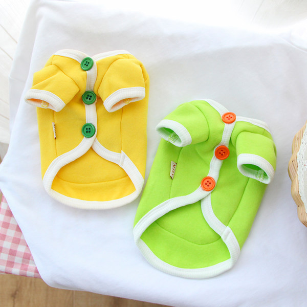 Tasku ja tikandiga pluus koertele