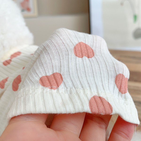 Moodne südametega koerapluus