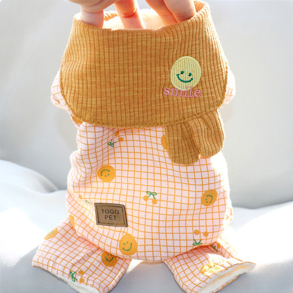 Tikandiga ruuduline kombinesoon