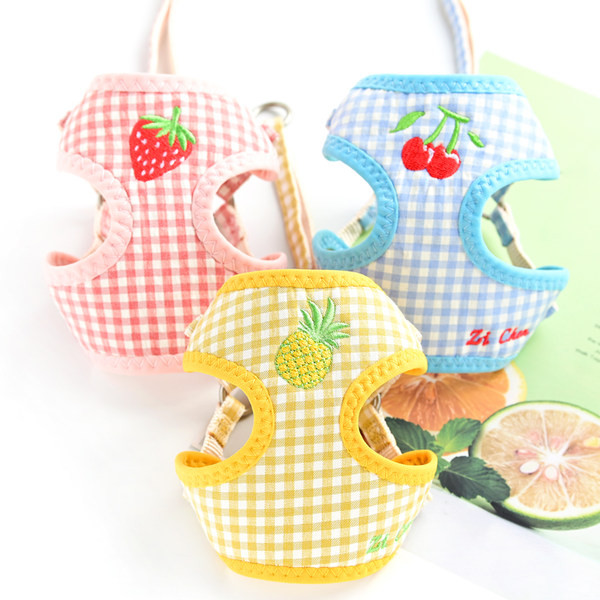 Tikandite ja rihmaga riided koertele