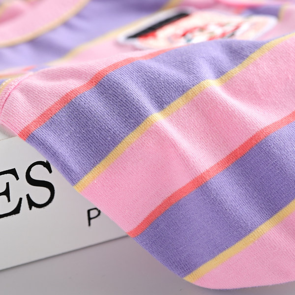 Triibuline tikandiga topp koertele