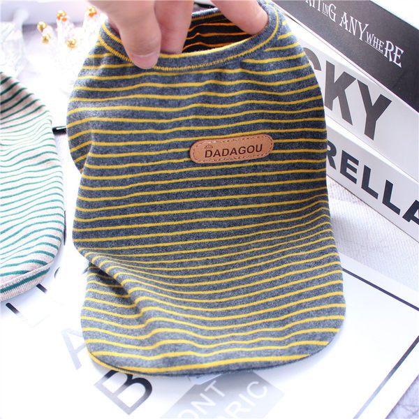 Triibuline koerte tops kahes värvitoonis