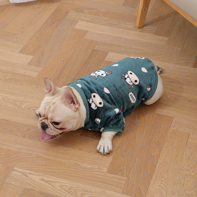 Moodne plüüsmantel koertele