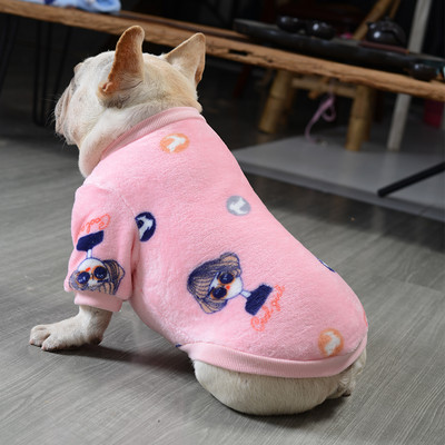 Moodne plüüsmantel koertele