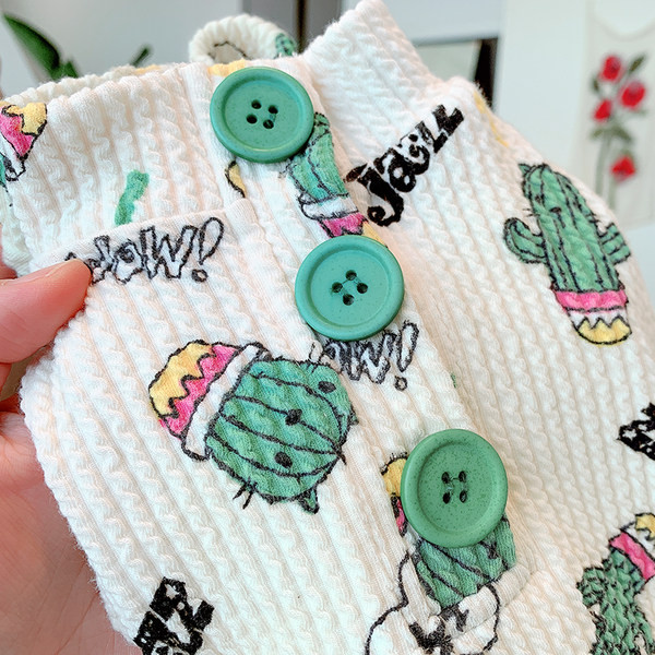 Pikkade varrukatega riided koertele