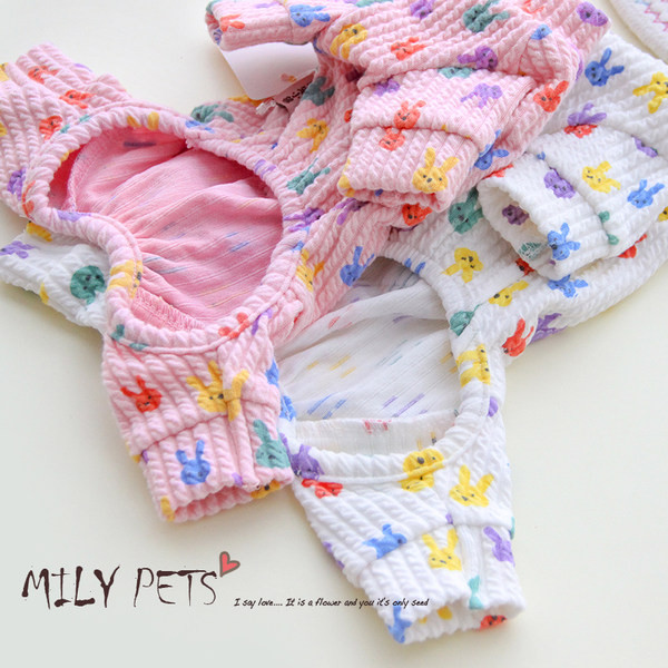 Puuvillane nööpidega kombinesoon väikesele koerale