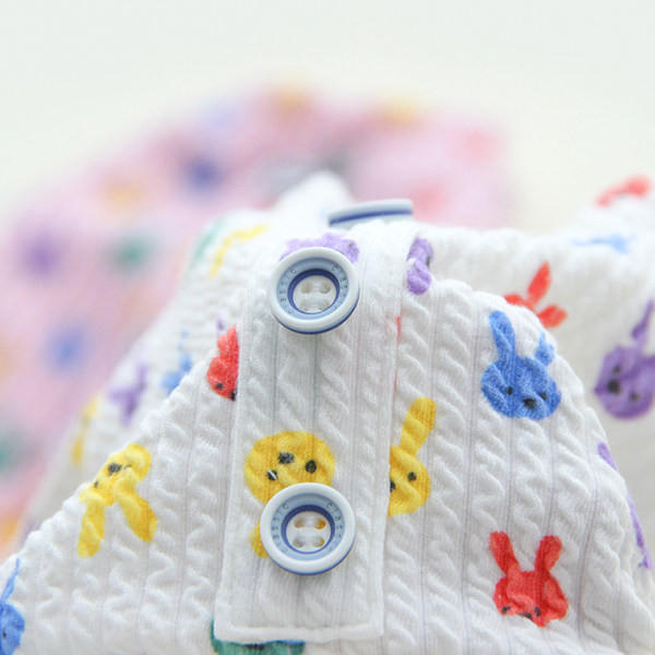 Puuvillane nööpidega kombinesoon väikesele koerale