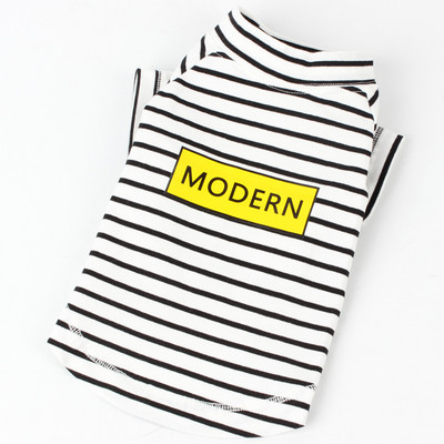 Moodne aplikatsiooniga pluus koertele kahes mudelis