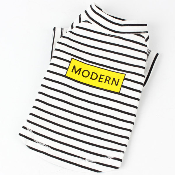 Moodne aplikatsiooniga pluus koertele kahes mudelis