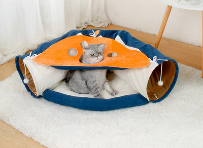 Katės tunelis su kačių lova