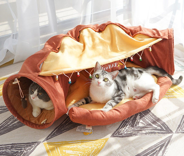 Alagút macskáknak - három modell