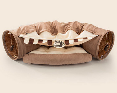 Casă pentru pisici cu tunel și jucărie