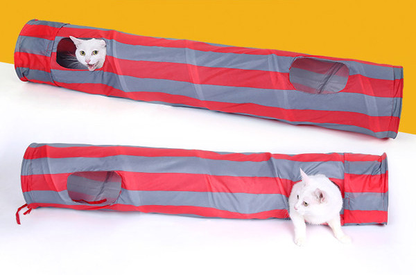 Tunnel - un joc pentru pisici în mai multe culori