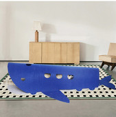 Tunel pentru pisici în formă de rechin