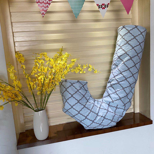 Tunel pentru pisici in doua culori cu o jucarie agatata