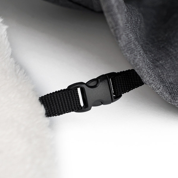 Tunel textil pentru jocul pisicilor cu un loc unde să doarmă