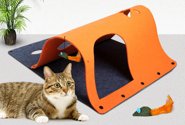 Joc pentru pisici in mai multe culori