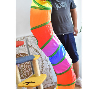 Mitmevärviline tunnel kassidele kahes mudelis