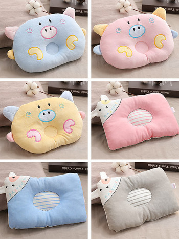 Βελούδινο μαξιλάρι με κέντημα - για γάτες