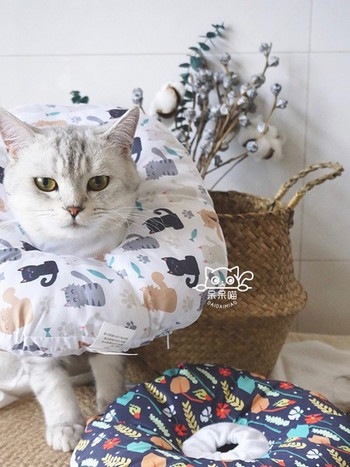 Възглавница за котки с цветен десен 