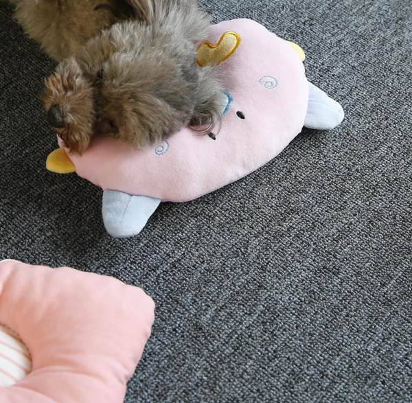 Pernă moale de pluș pentru pisici și câini